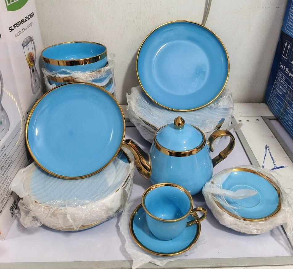 Ensemble de vaisselle en céramique - 25 pièces